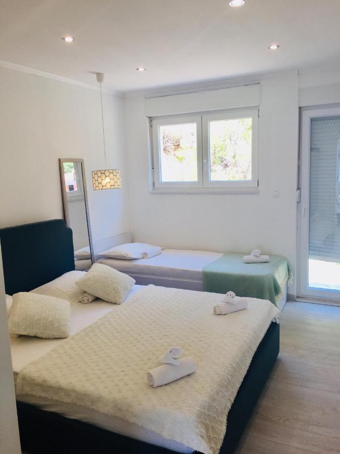 Apartments Jurakovic Živogošće Εξωτερικό φωτογραφία
