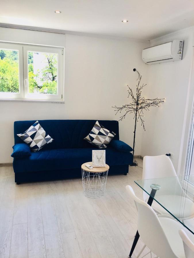Apartments Jurakovic Živogošće Εξωτερικό φωτογραφία