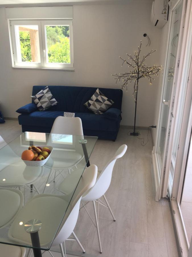 Apartments Jurakovic Živogošće Εξωτερικό φωτογραφία