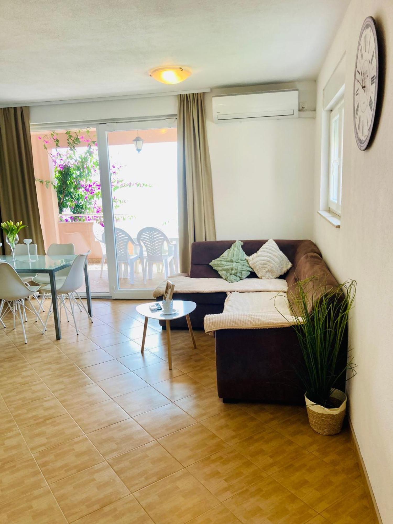 Apartments Jurakovic Živogošće Εξωτερικό φωτογραφία