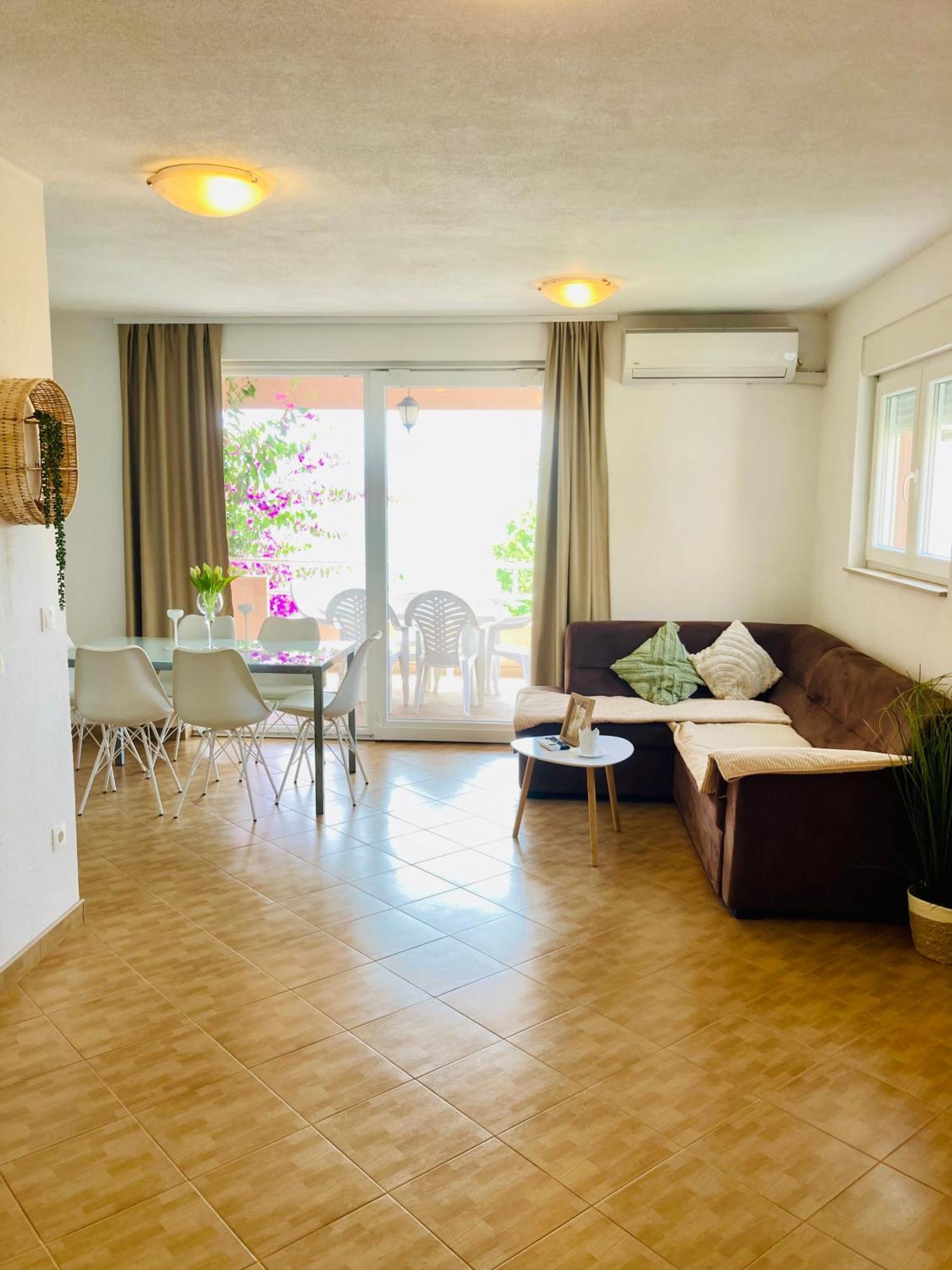 Apartments Jurakovic Živogošće Εξωτερικό φωτογραφία